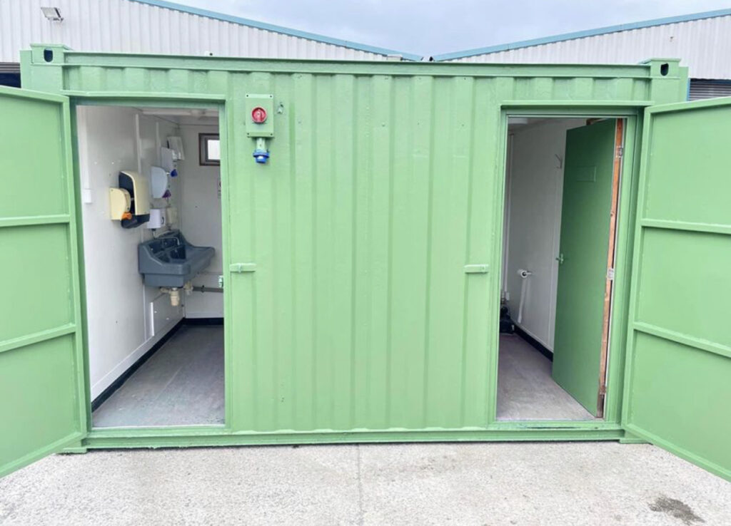 Searching To Buy a 15x10 ft Container Restroom for Sale – Fully Equipped & Insulatedc in Australia? We have new and used storage containers ready for immediate use. ☎️+61 485 841 703